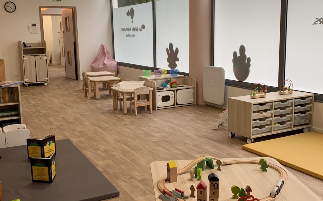 Qu’est-ce qu’une crèche ? Fonctionnement, rôle et types de structures