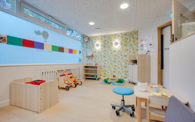 Les formations pour travailler en crèche : diplômes, VAE et passerelles