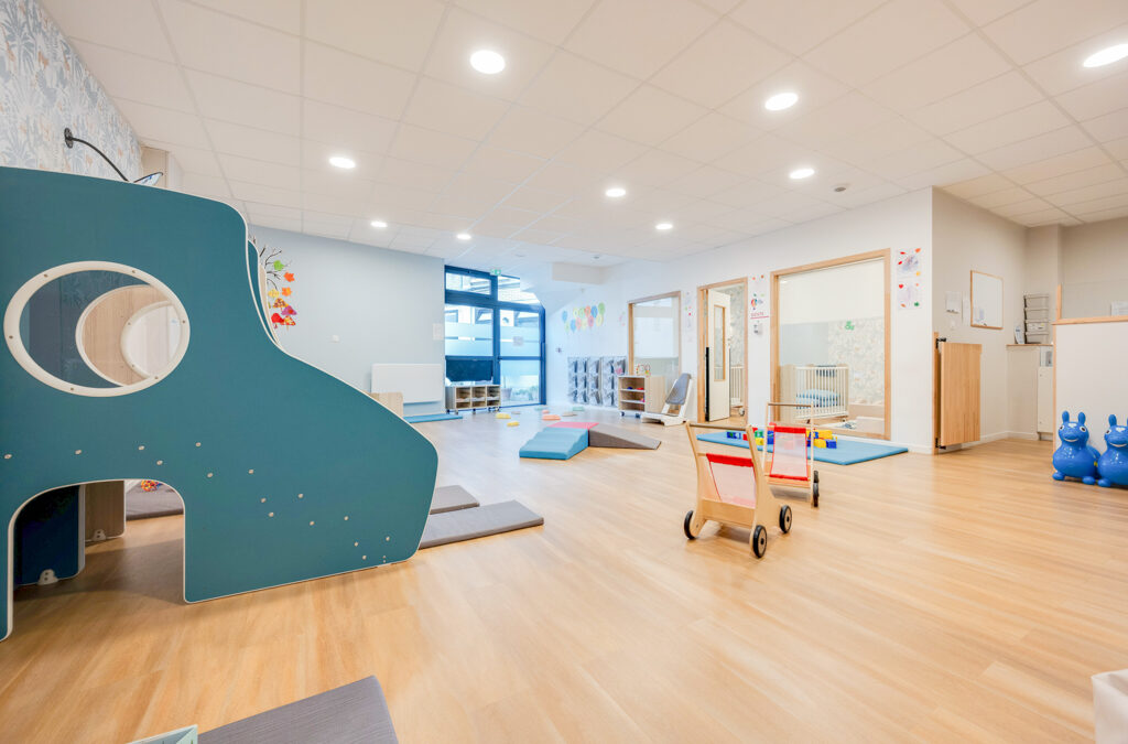 Trouver une crèche près de chez vous : le guide pratique des inscriptions à Paris et dans l’Ouest parisien